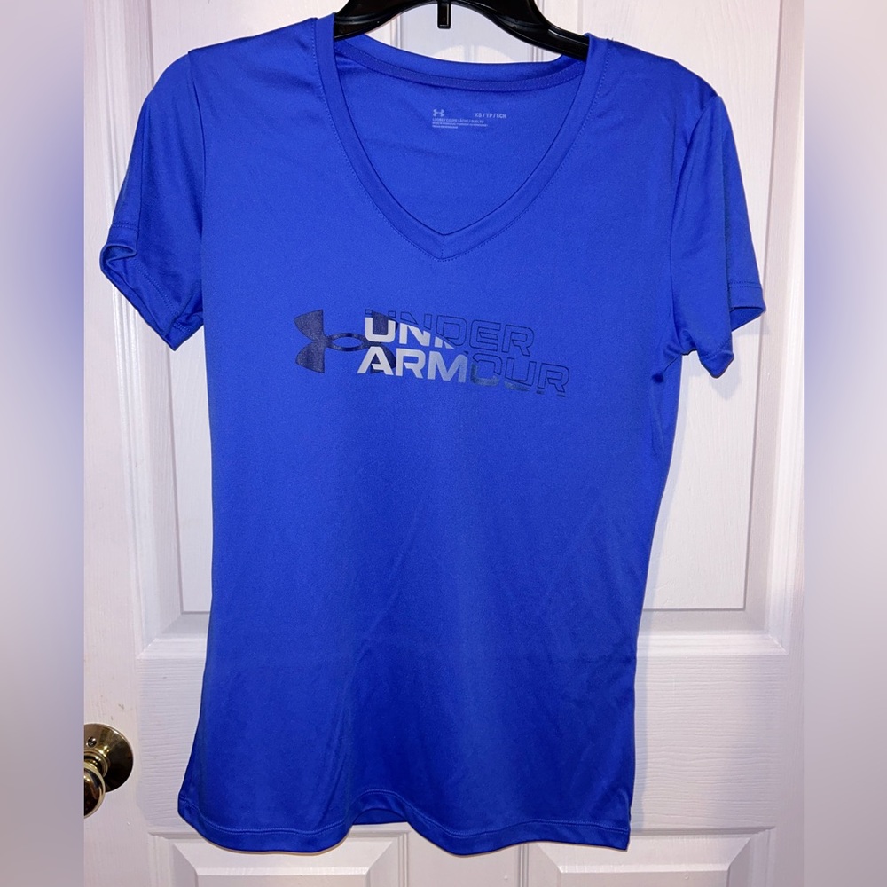 Under Armour Dark Blue Short Sleeve Athletic Top, Size XS